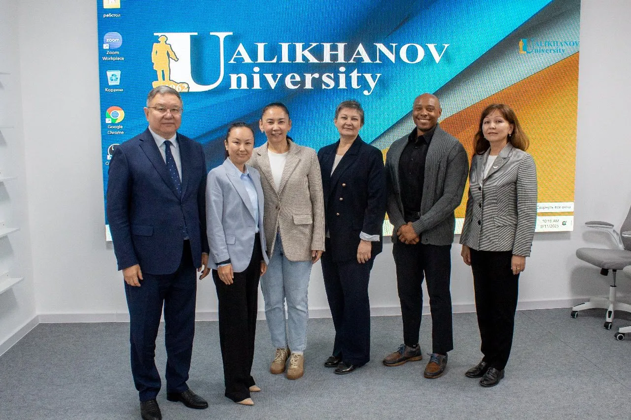 Ualikhanov University АҚШ-тан келген жаңа профессорды - ғылым докторы (Ed.D. in Leadership) Франсуа Харристі қуана қарсы алды